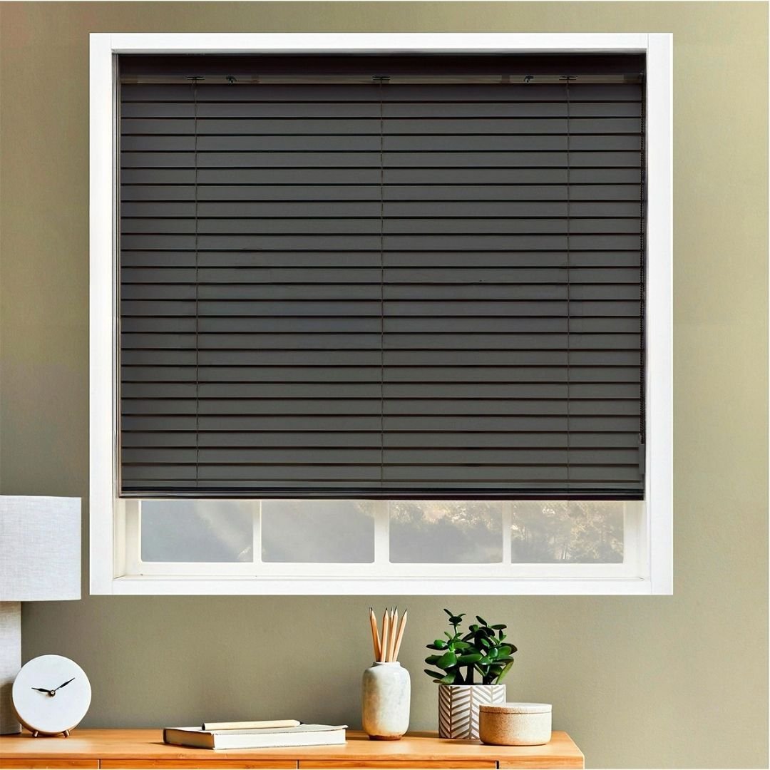 ALYA-105.jpg 50mm Merdiven İpli Ahşap Jaluzi Perde - Antrasit - Görsel 1